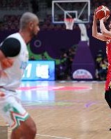 媒体人：半决赛内线得分难度增大 今日三分15中1的5后卫要站出来